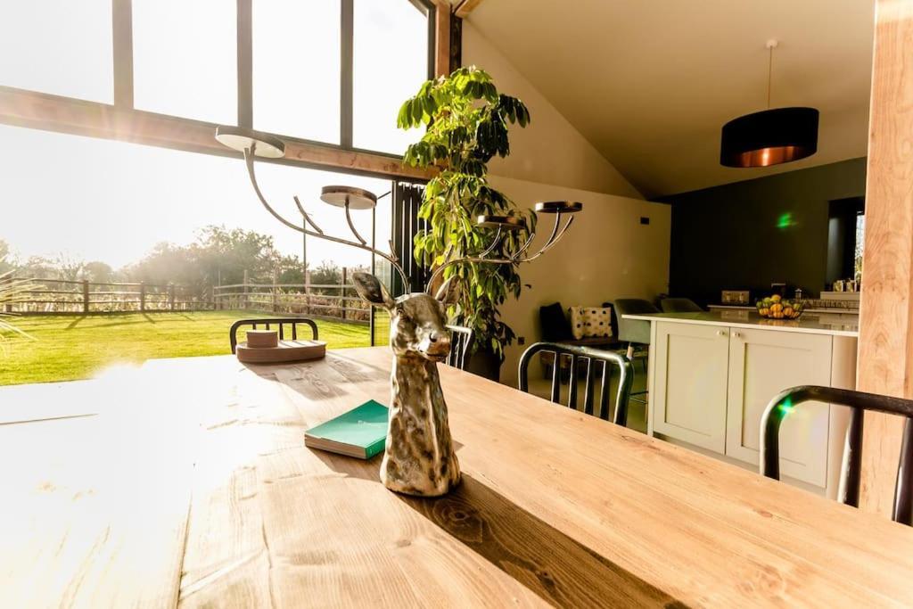 Beautiful Barn Conversion Close To The Broads Dilham Extérieur photo