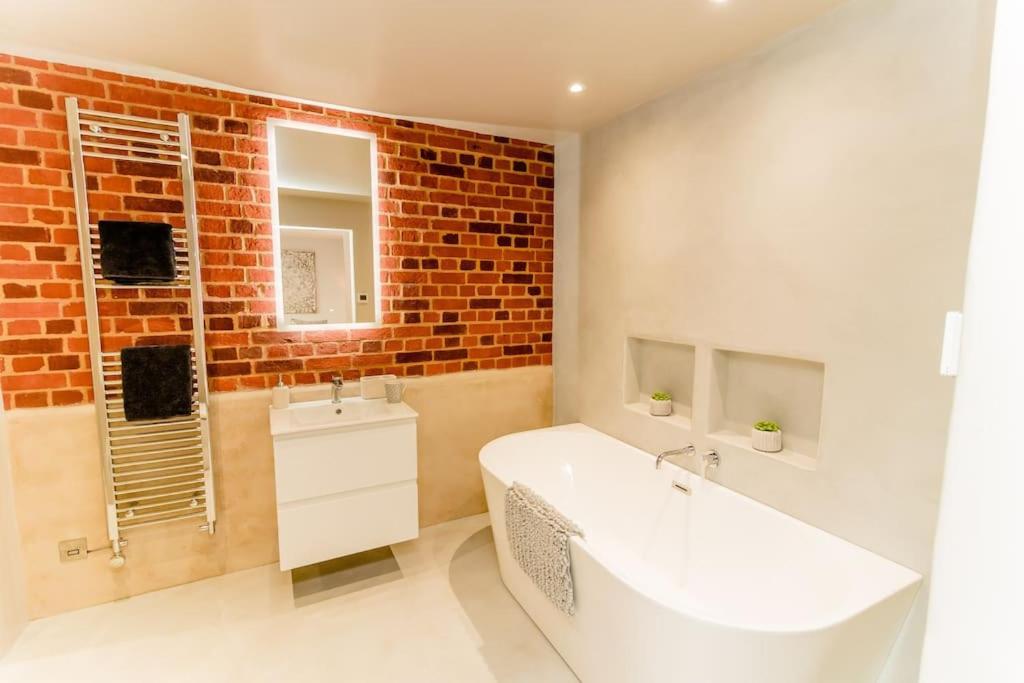 Beautiful Barn Conversion Close To The Broads Dilham Extérieur photo