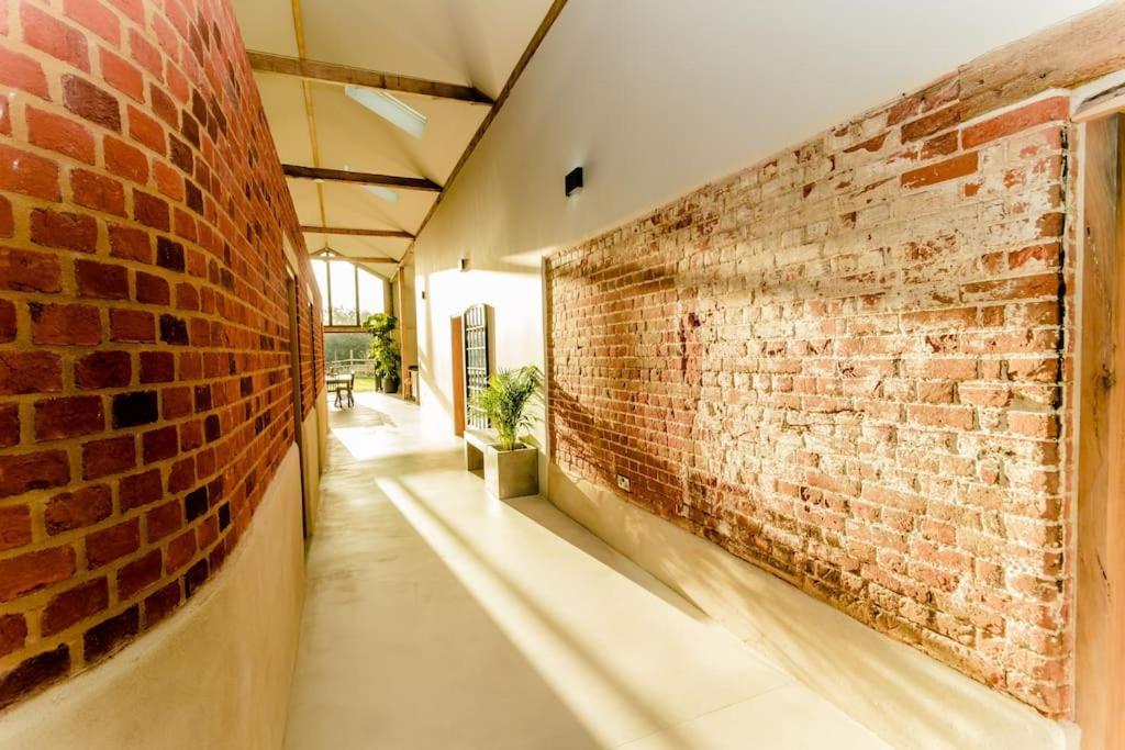 Beautiful Barn Conversion Close To The Broads Dilham Extérieur photo